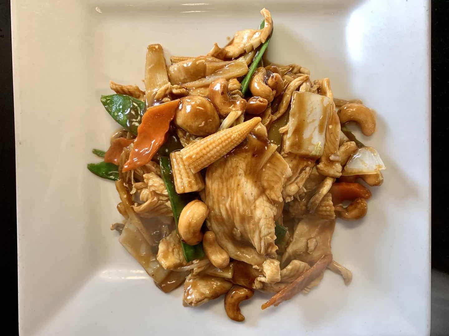 Order 62. Cashew food online from Pho Asian Noodle House & Grill store, Columbus on bringmethat.com