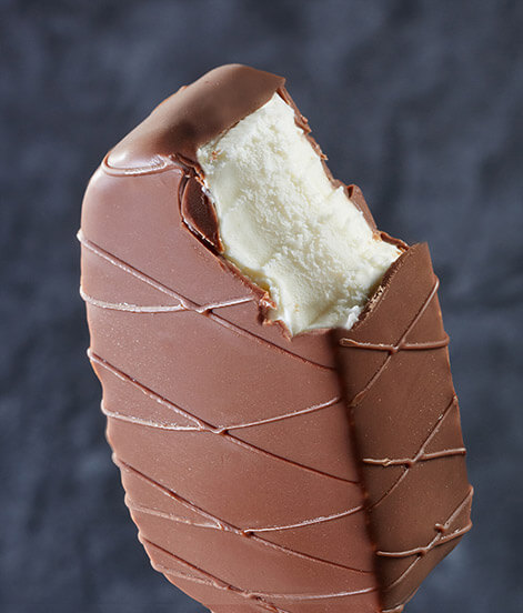 Order Vanilla Milk Chocolate Ice Cream Bar food online from Haagen-Dazs store, Hopkins on bringmethat.com