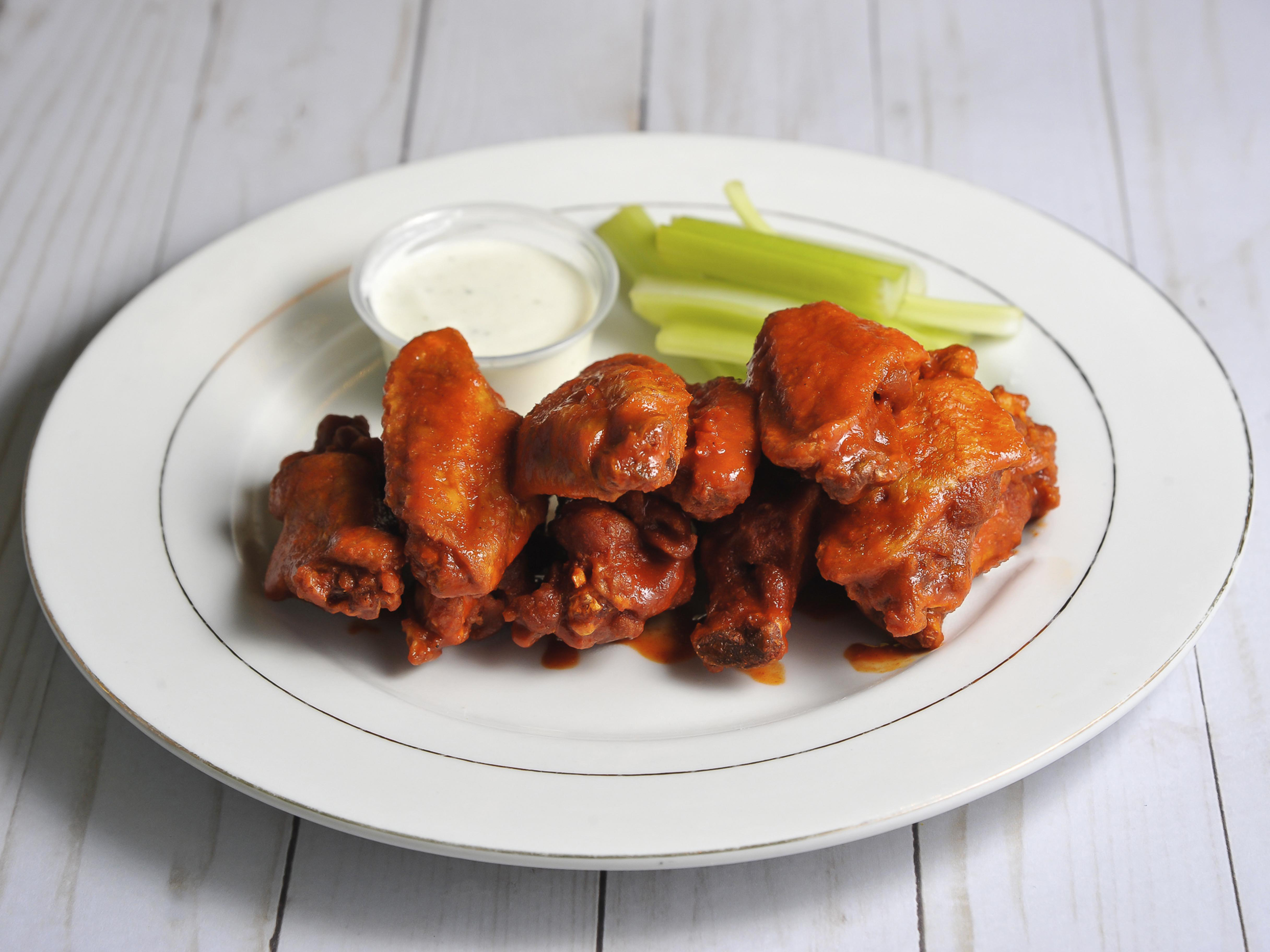 Order Small Wings food online from Come To Go store, Duluth on bringmethat.com