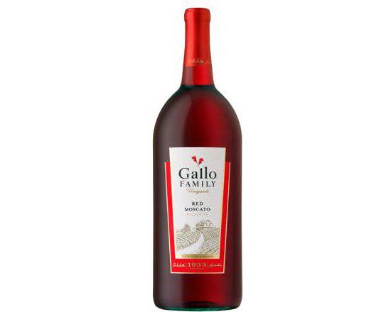 Order Gallo Family Sweet Red, 1.5L bottle (10% ABV) food online from Central Liquor Market store, Los Angeles on bringmethat.com