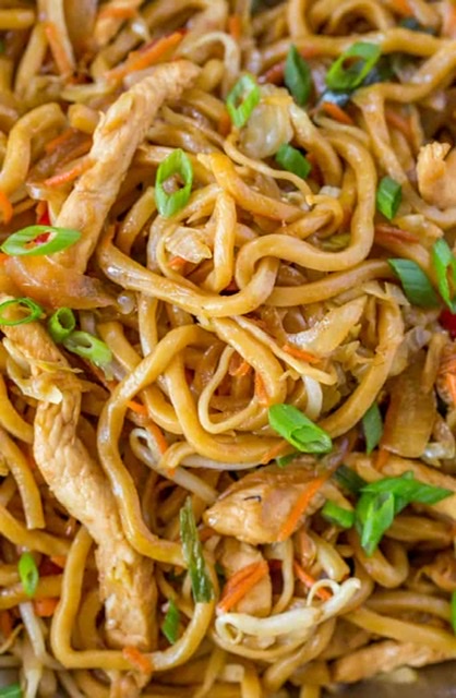 Order 21. Chicken Lo Mein food online from Asian Cuisine store, Fayetteville on bringmethat.com
