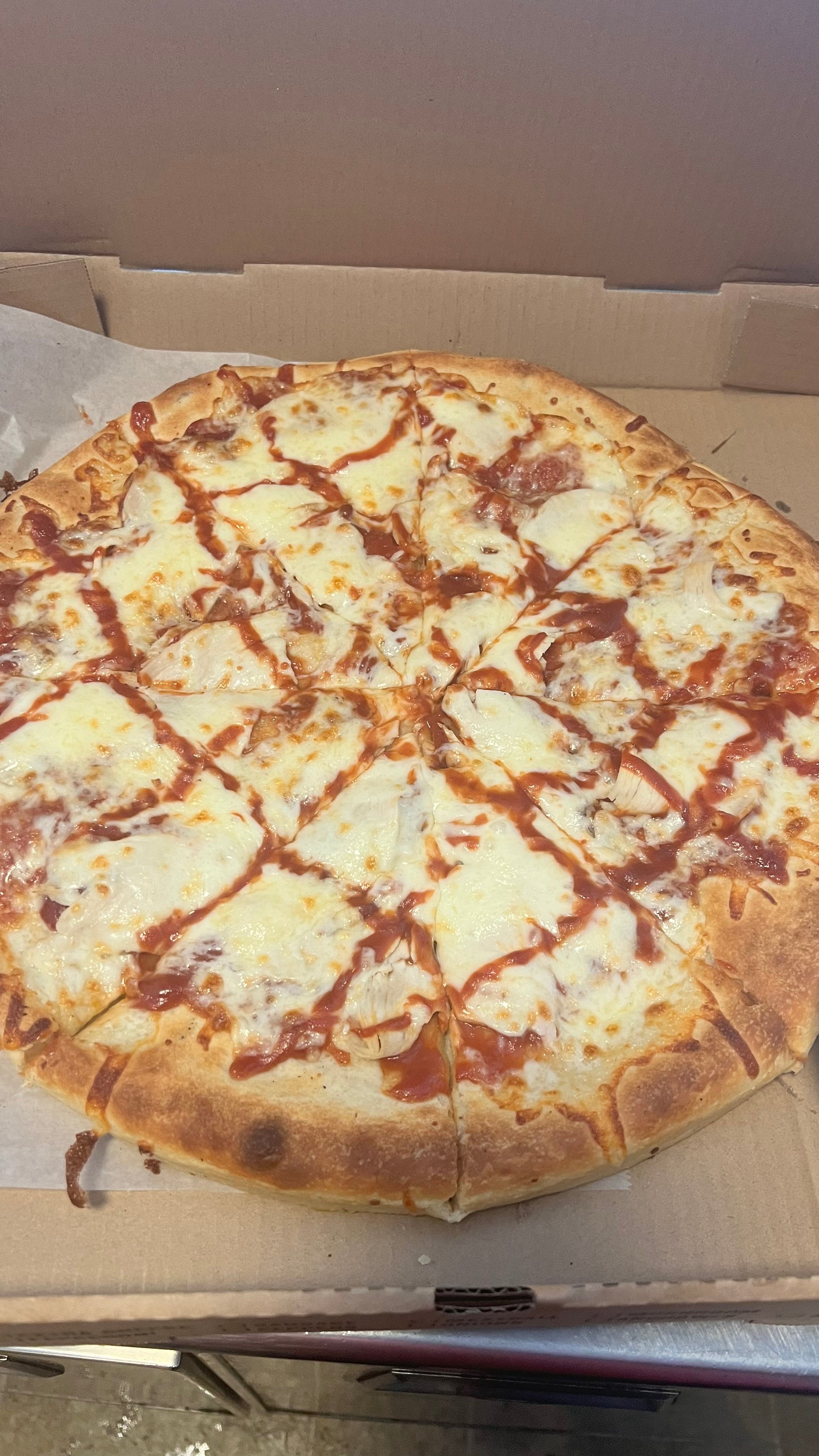 Order BBQ Chicken Pizza - Small 12'' food online from Dals Pizza store, Trevorton on bringmethat.com