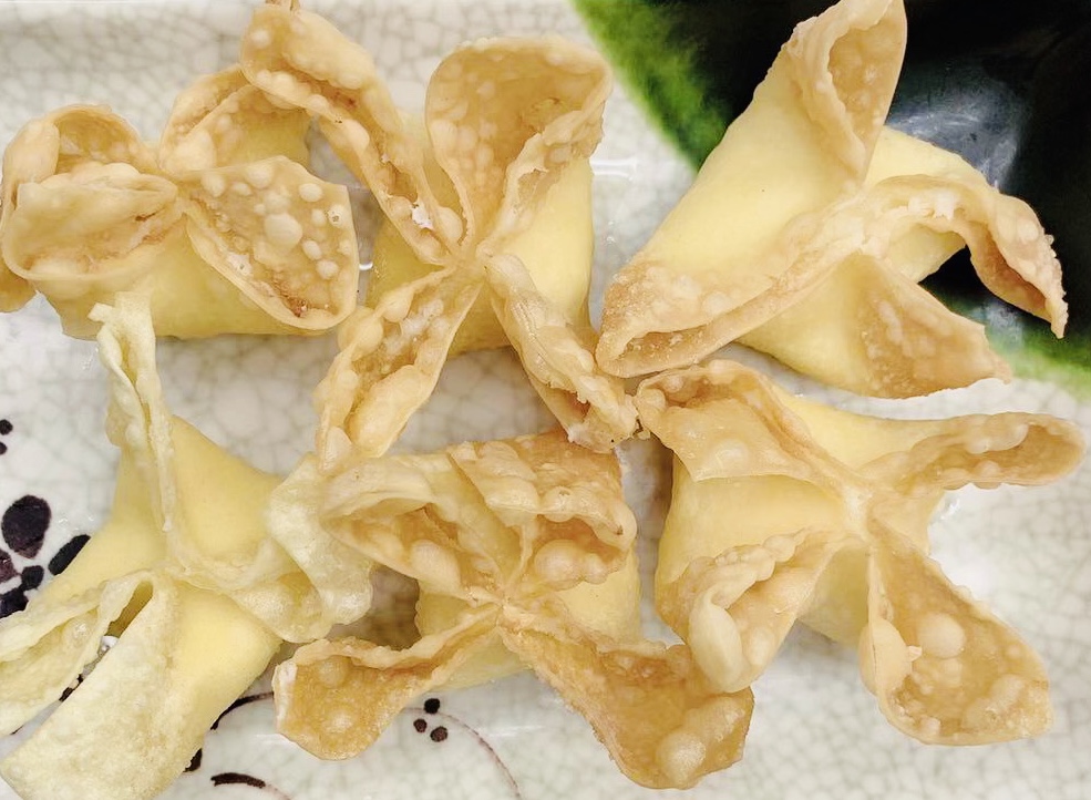 Order A8. Crab Rangoon food online from Pho Saigon store, Youngstown on bringmethat.com