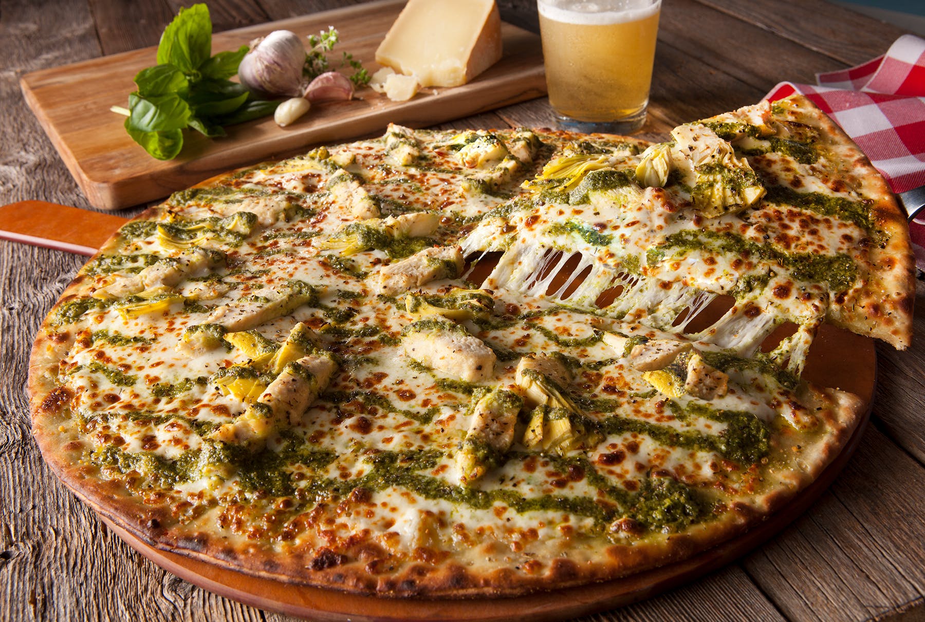 Order Gluten Free Mean Green Pizza - 10" food online from Crooked Crust-Farmers Branch store, Farmers Branch on bringmethat.com