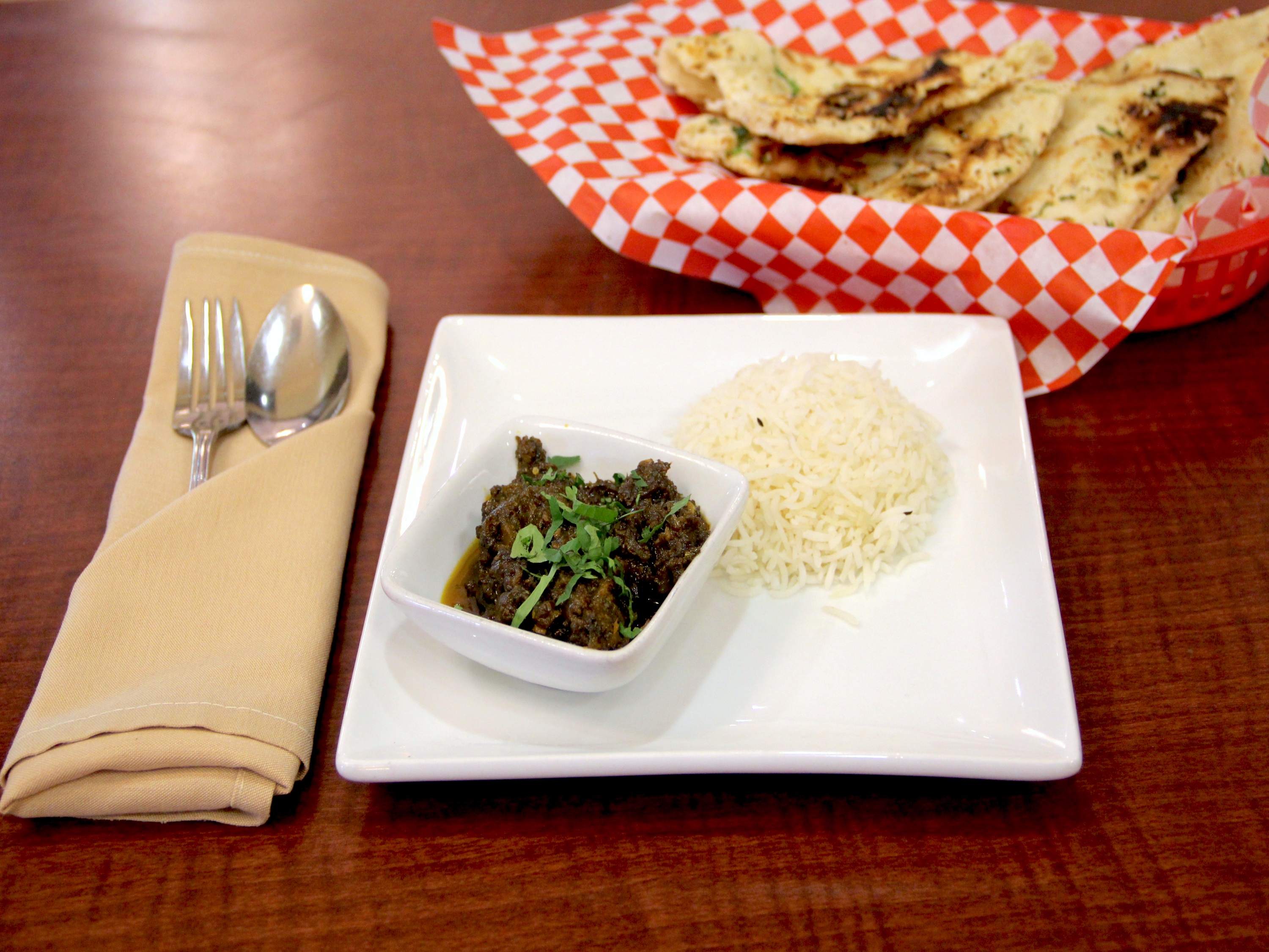 Order Saag Paneer food online from Bombay Blues Indian Restaurant store, Chino Hills on bringmethat.com