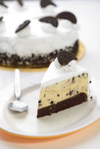 Order Oreo Cheesecake - Slice food online from Papa Pizza Pie store, Fullerton on bringmethat.com