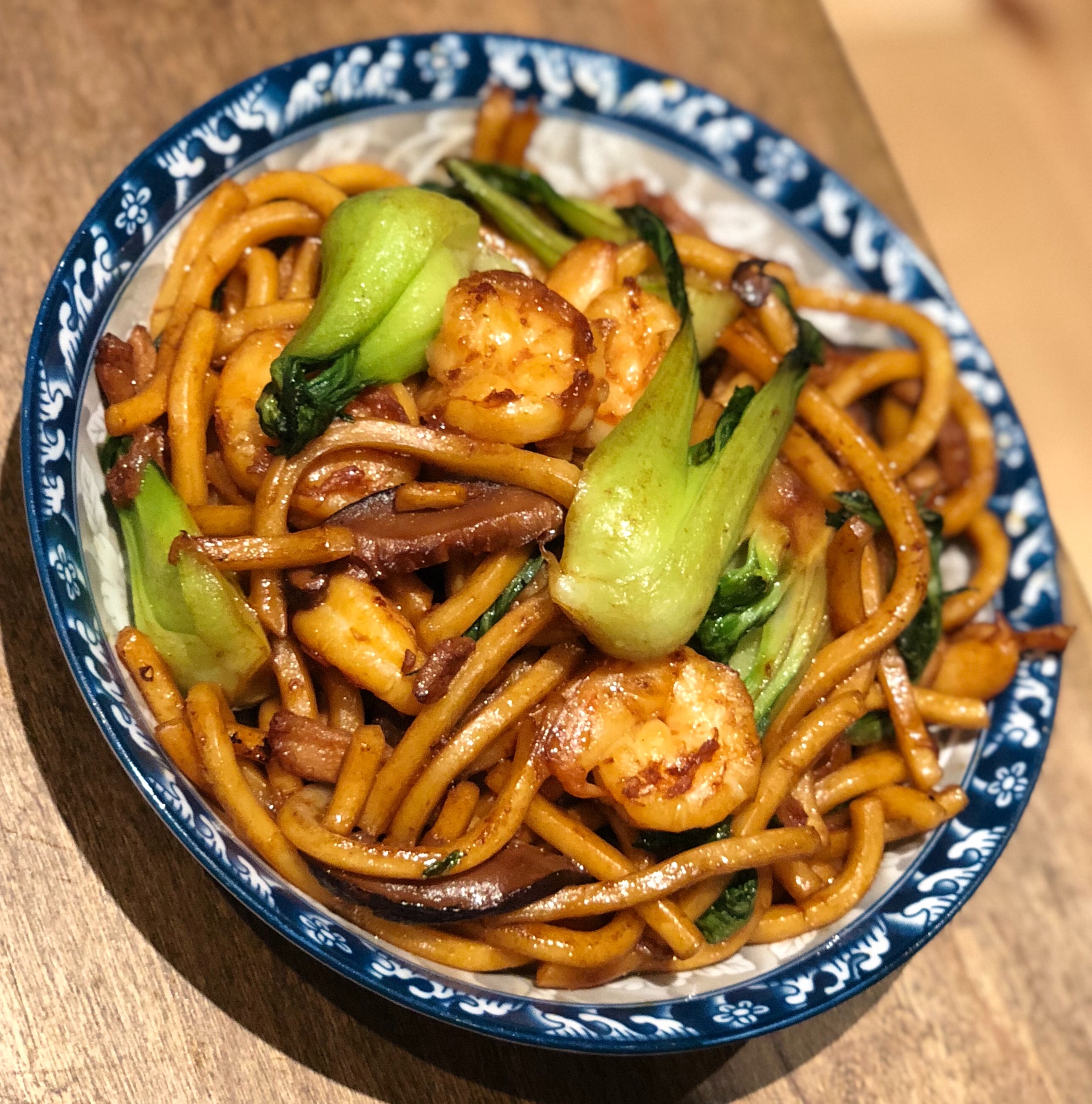 Order Shanghai Stir Fried Thick Noodle food online from Little Alley store, New York on bringmethat.com