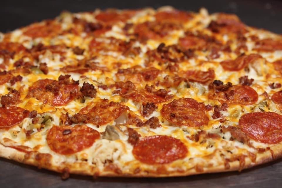 Order Rocky's Garbage Pizza - Small 10'' food online from Jimmy's Pizza Litchfield store, Litchfield on bringmethat.com