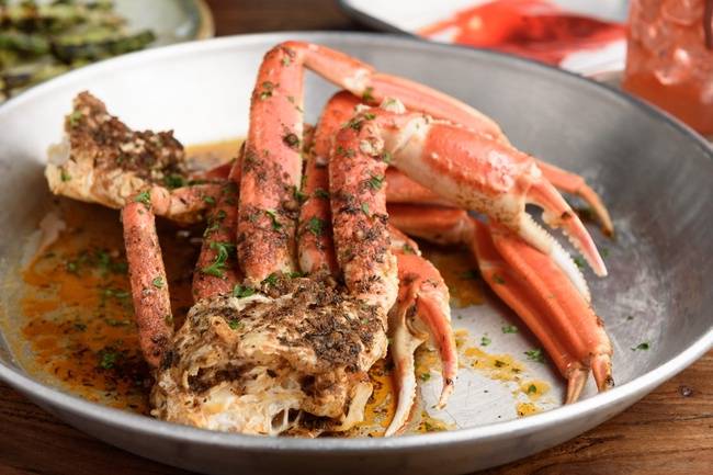 Order Snow Crab Legs food online from HIEUX Boil Seafood House store, New Orleans on bringmethat.com