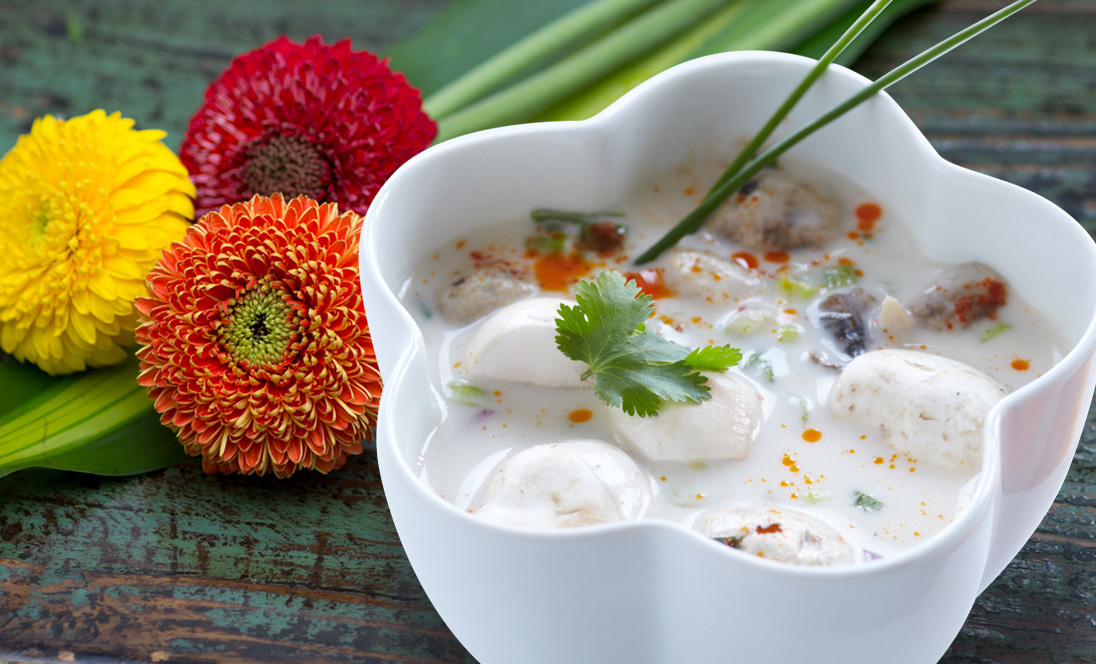 Order Tom Kha Soup food online from Thai House Express store, San Francisco on bringmethat.com