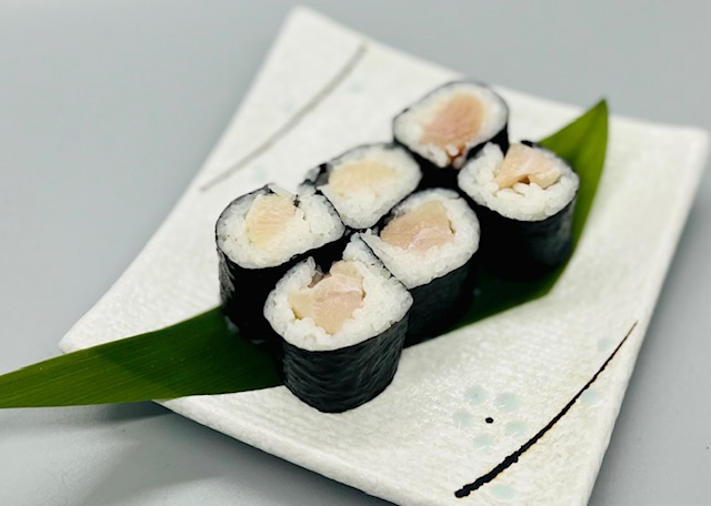 Order Yellowtail Roll food online from Muraya store, Los Angeles on bringmethat.com