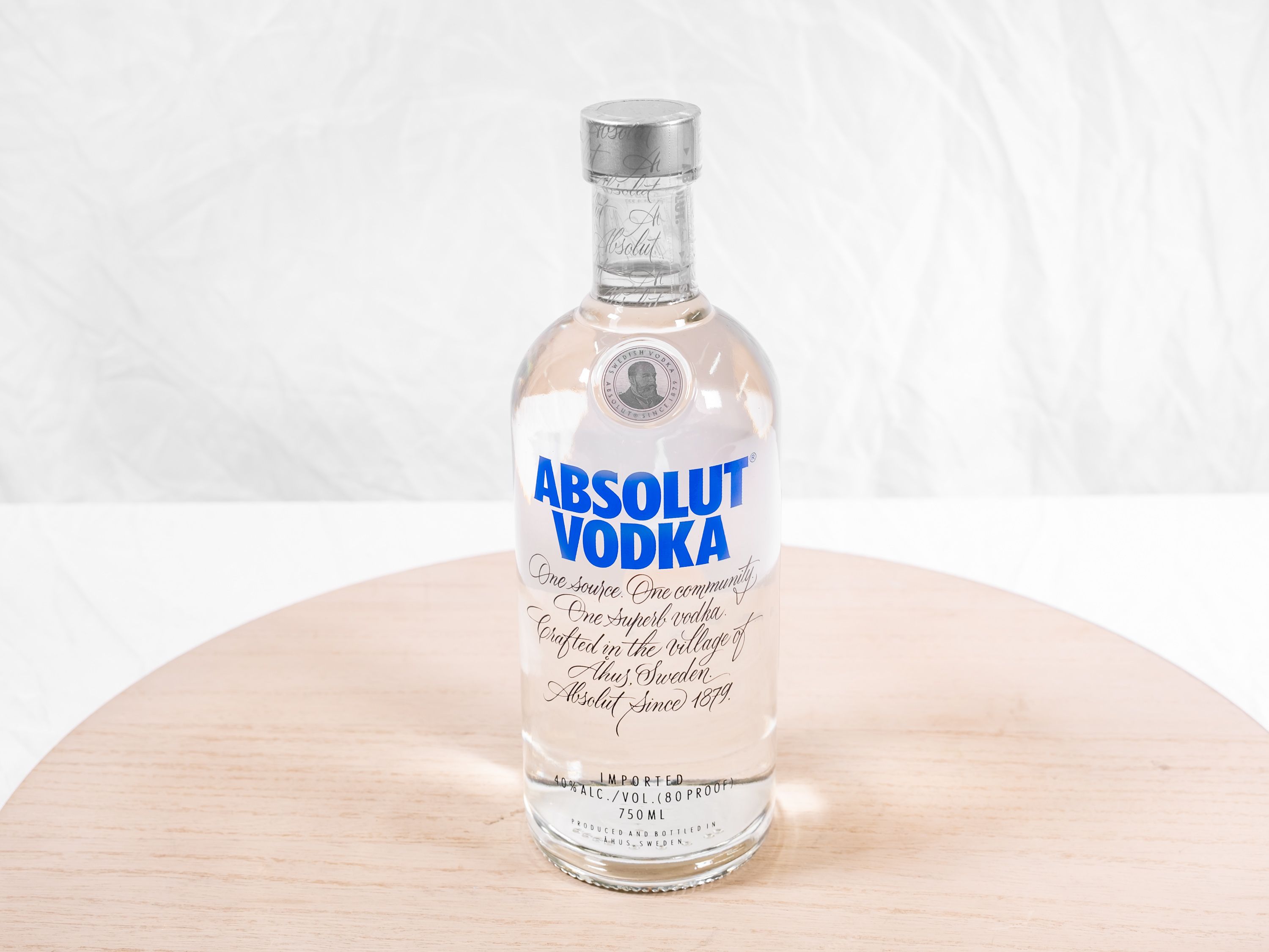 Order 750 ml. Absolut Vodka food online from M & G Market store, Highland on bringmethat.com