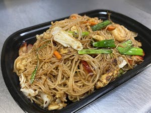Order 77. House Rice Noodles food online from Redwood Chinese Restaurant store, Clarksville on bringmethat.com