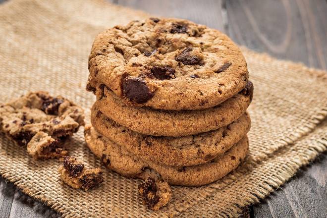Order Chocolate Chip Cookie food online from Schlotzsky's store, Alpharetta on bringmethat.com