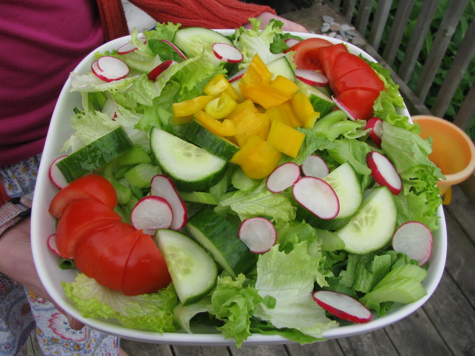 Order Garden Salad food online from America Best Wings store, Henrico on bringmethat.com