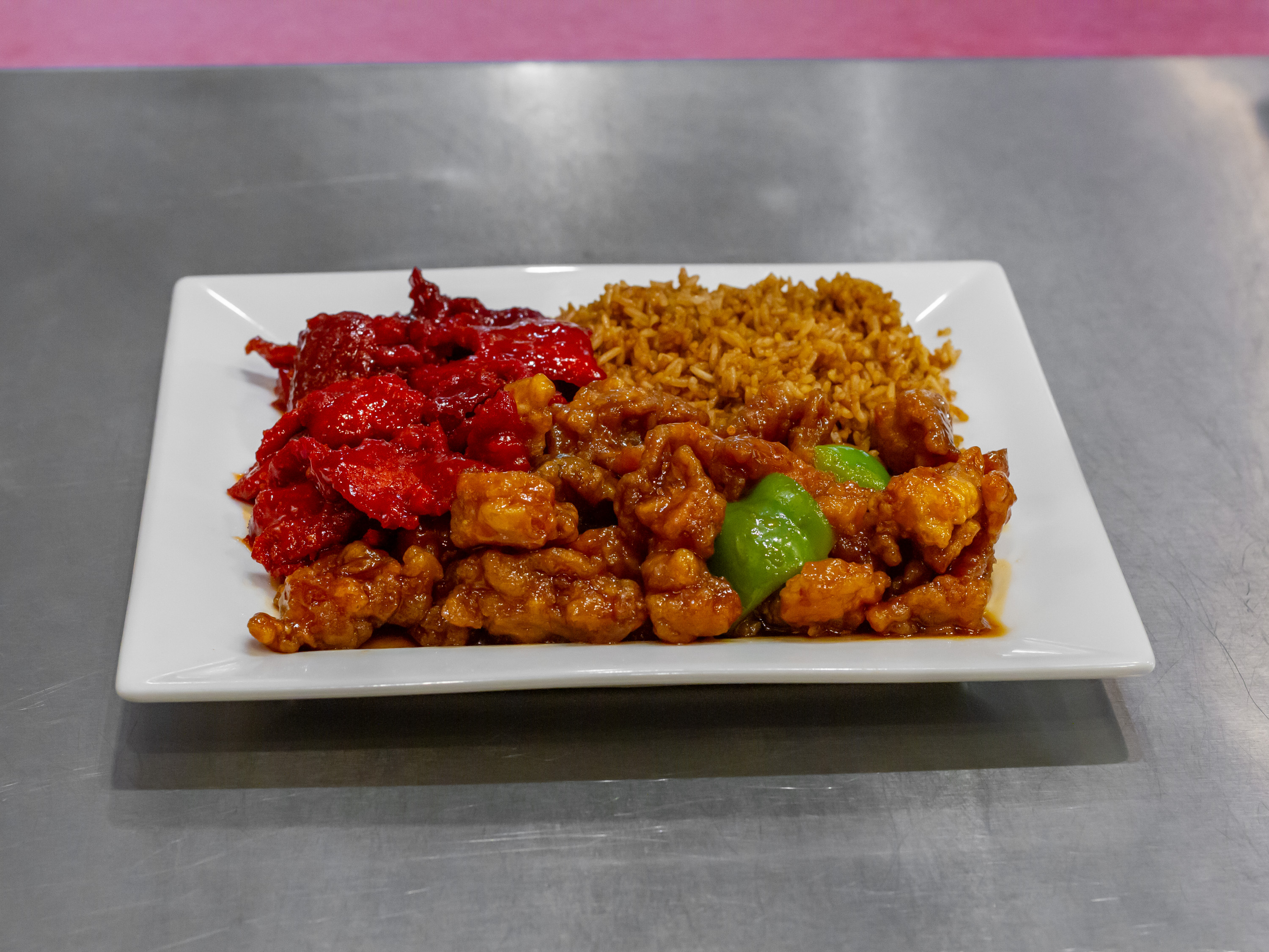Order General Tso's Chicken food online from Pan Pacific Grill & Ruby Thai Kitchen store, Lancaster on bringmethat.com