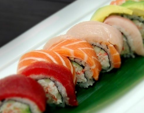 Order Super Rainbow Roll food online from Kiraku Ramen & Sushi store, Gardena on bringmethat.com
