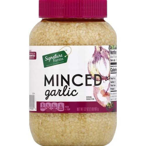 Order Signature Farms · Minced Garlic (32 oz) food online from Albertsons Express store, Alexandria on bringmethat.com