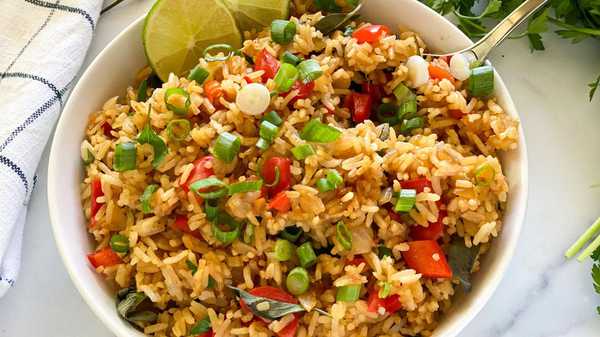 Order Fried Rice Bowl food online from Tasty Thai store, San Mateo on bringmethat.com