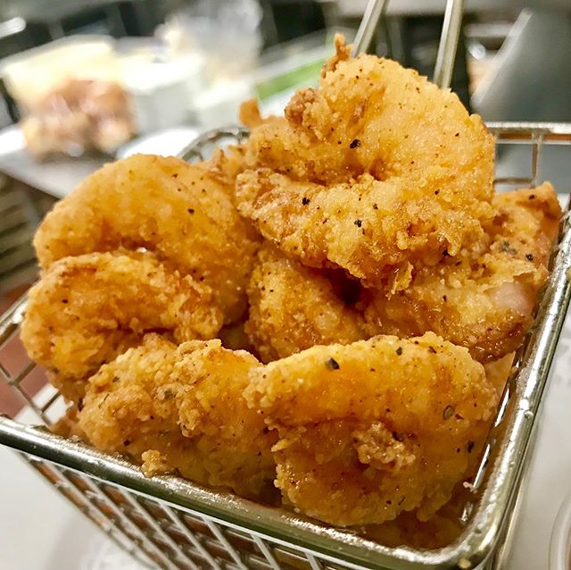 Order Fried Shrimp food online from Ragin Cajun Cafe store, Redondo Beach on bringmethat.com