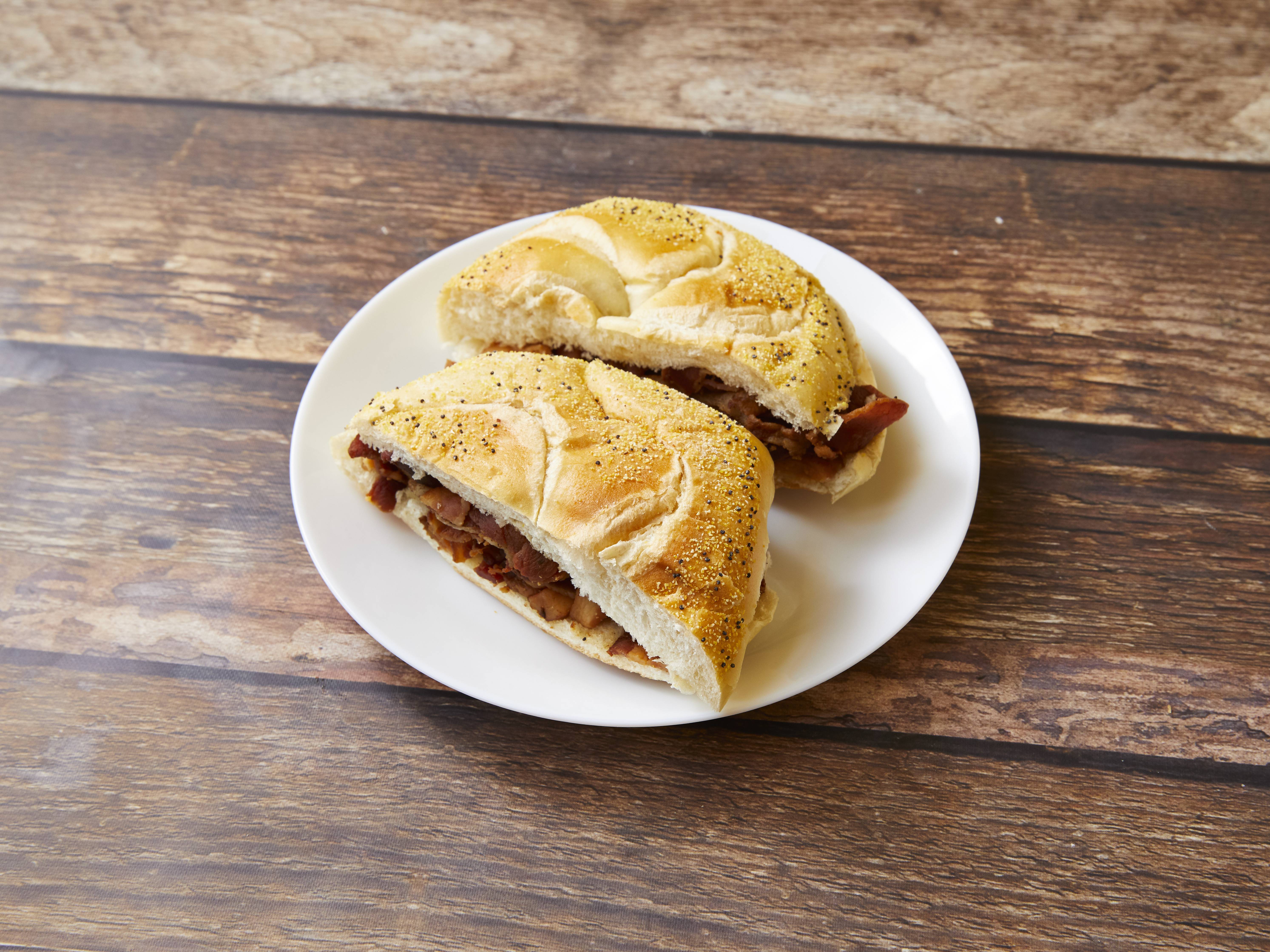 Order Bacon Sandwich Breakfast food online from Lindenhurst Bagels & Deli store, Lindenhurst on bringmethat.com