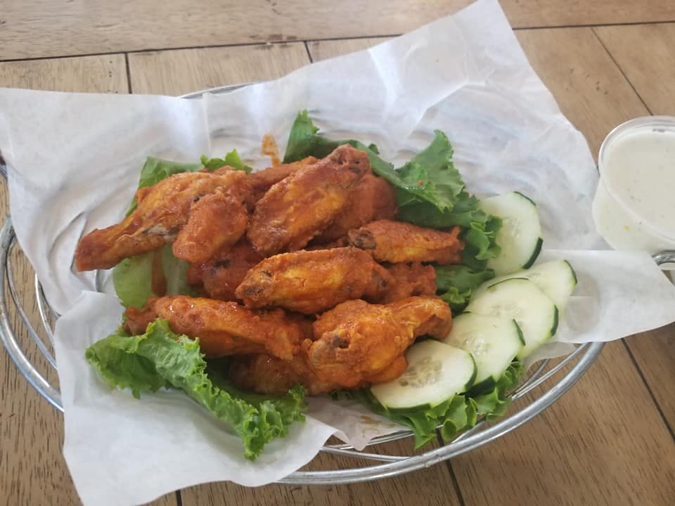 Order Buffalo Wings - 10 Pieces food online from La Prima store, Calistoga on bringmethat.com