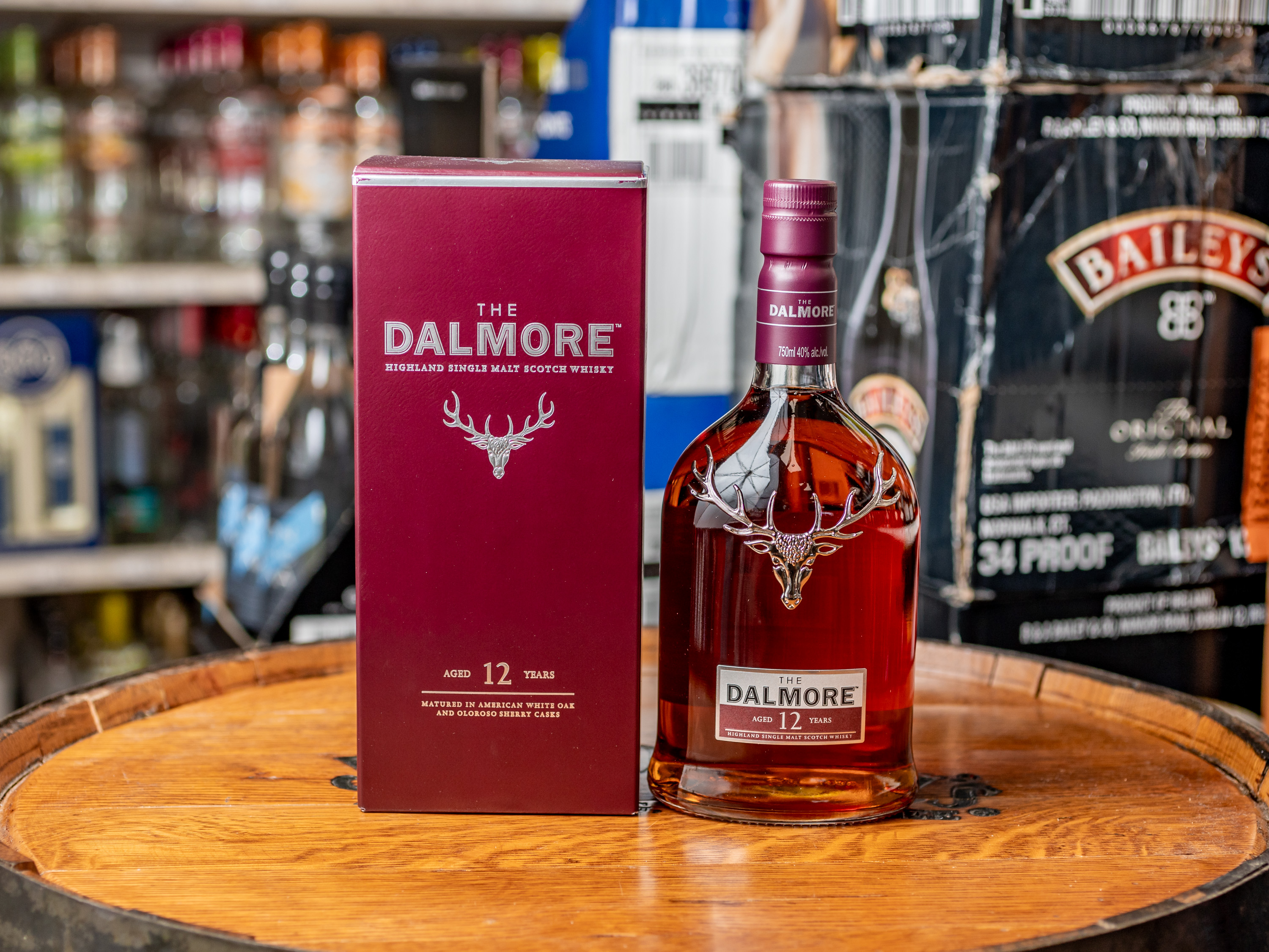 Order Dalmore 12 Years Whiskey 750 ml food online from FIGARI'S WINE & LIQUOR store, Smithtown on bringmethat.com