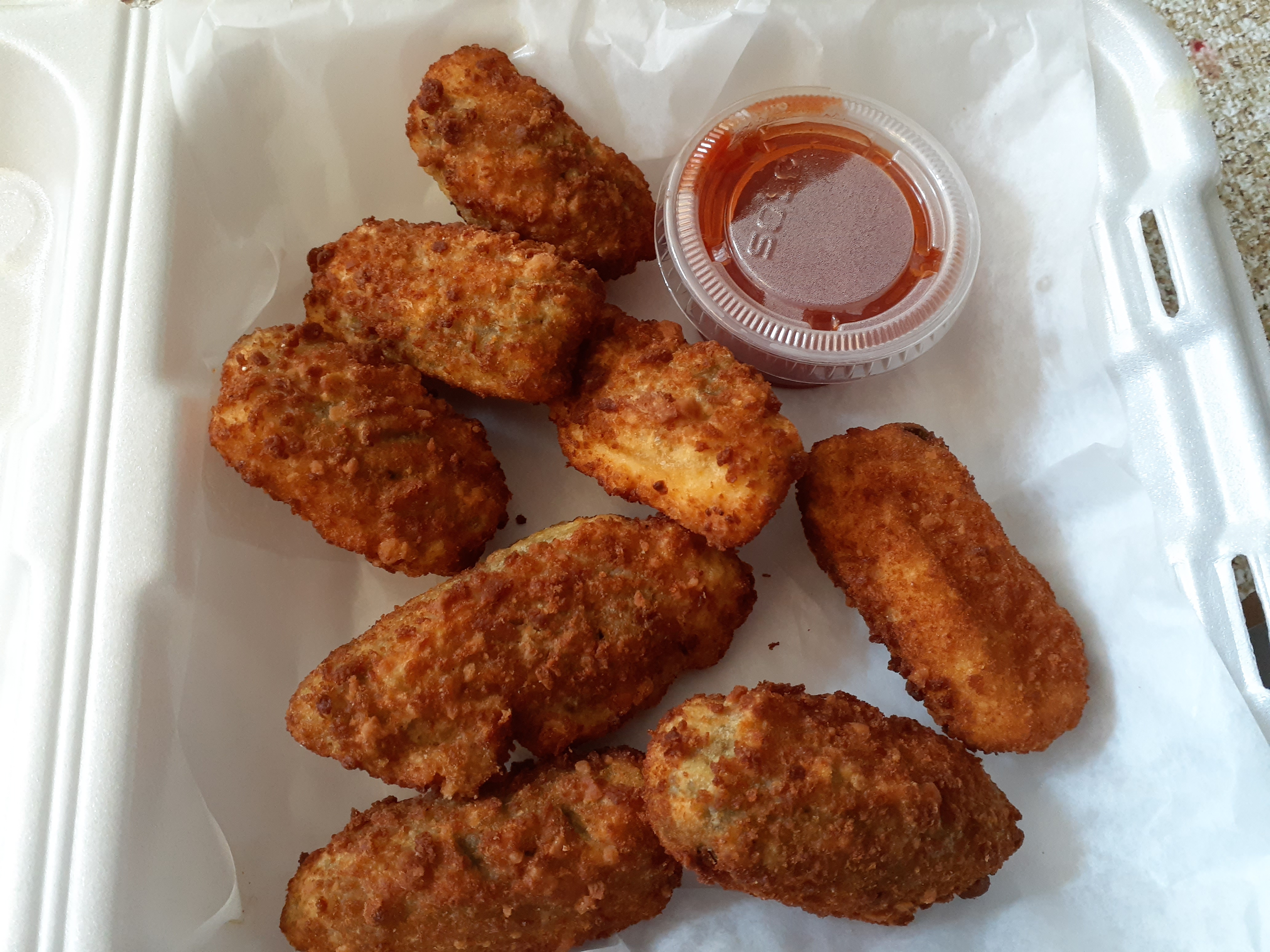 Order 8 Pieces Jalapeno Popper food online from Patriot Eatery & Pizzeria store, Dayton on bringmethat.com