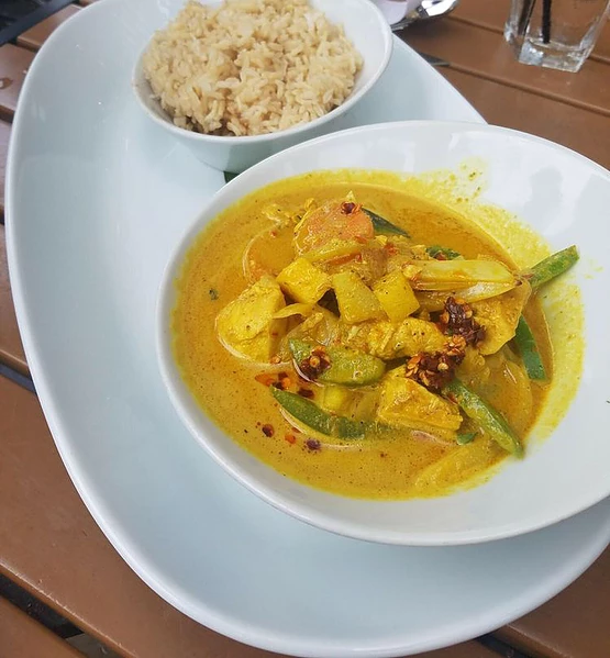 Order Yellow Curry Bowl food online from Malai Kitchen store, Southlake on bringmethat.com