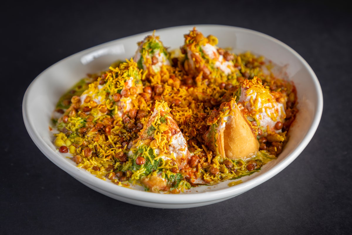 Order Samosa Chaat food online from Curry Up Now store, Oakland on bringmethat.com