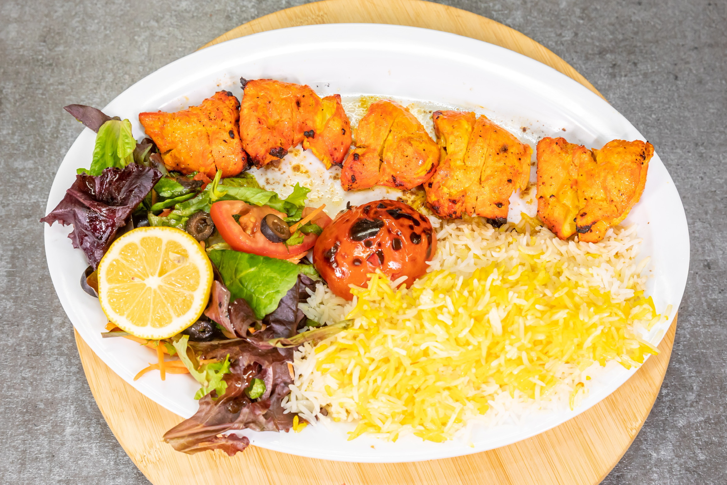 Order Chicken Kabob Plate food online from Momos Grill store, Irvine on bringmethat.com