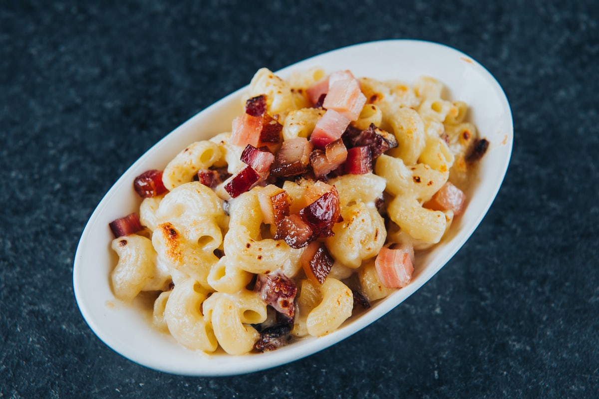 Order Bacon Mac & Cheese food online from Stk Steakhouse store, Chicago on bringmethat.com