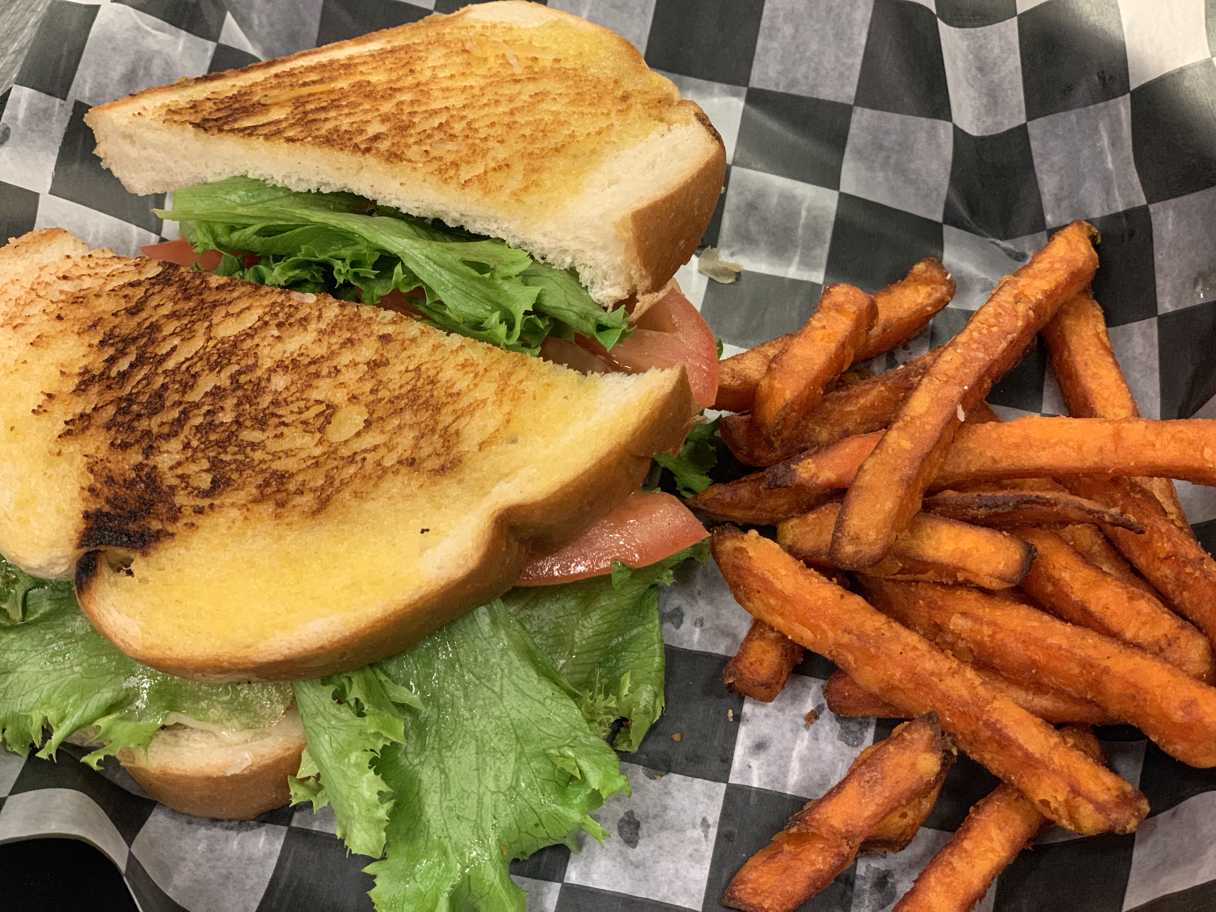 Order The Mojo Melt food online from Mojo Pub -N- Grill store, Youngstown on bringmethat.com