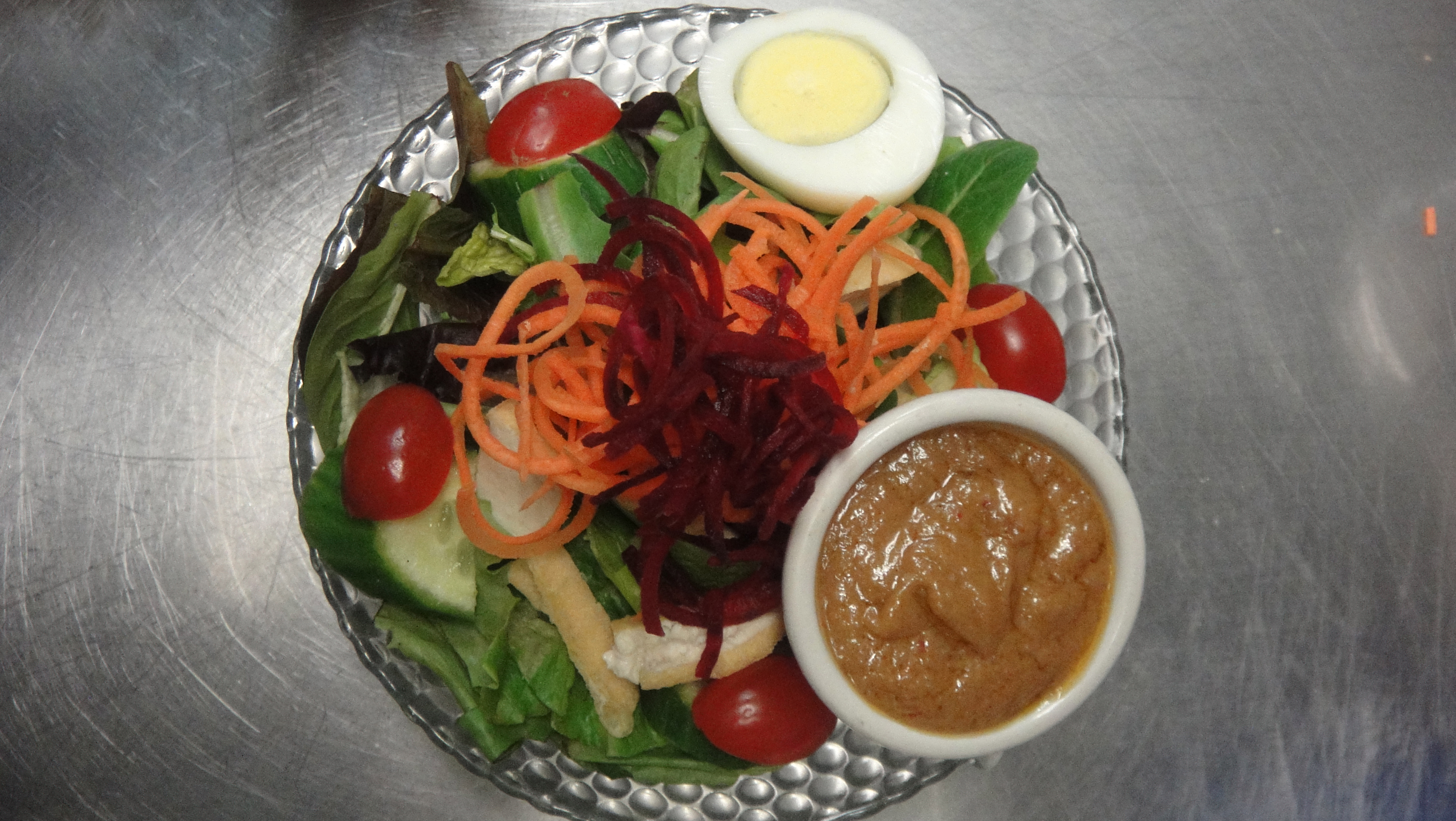 Order S1. Thai Salad with Peanut Dressing food online from Cha-Ba Thai Cuisine store, Long Beach on bringmethat.com