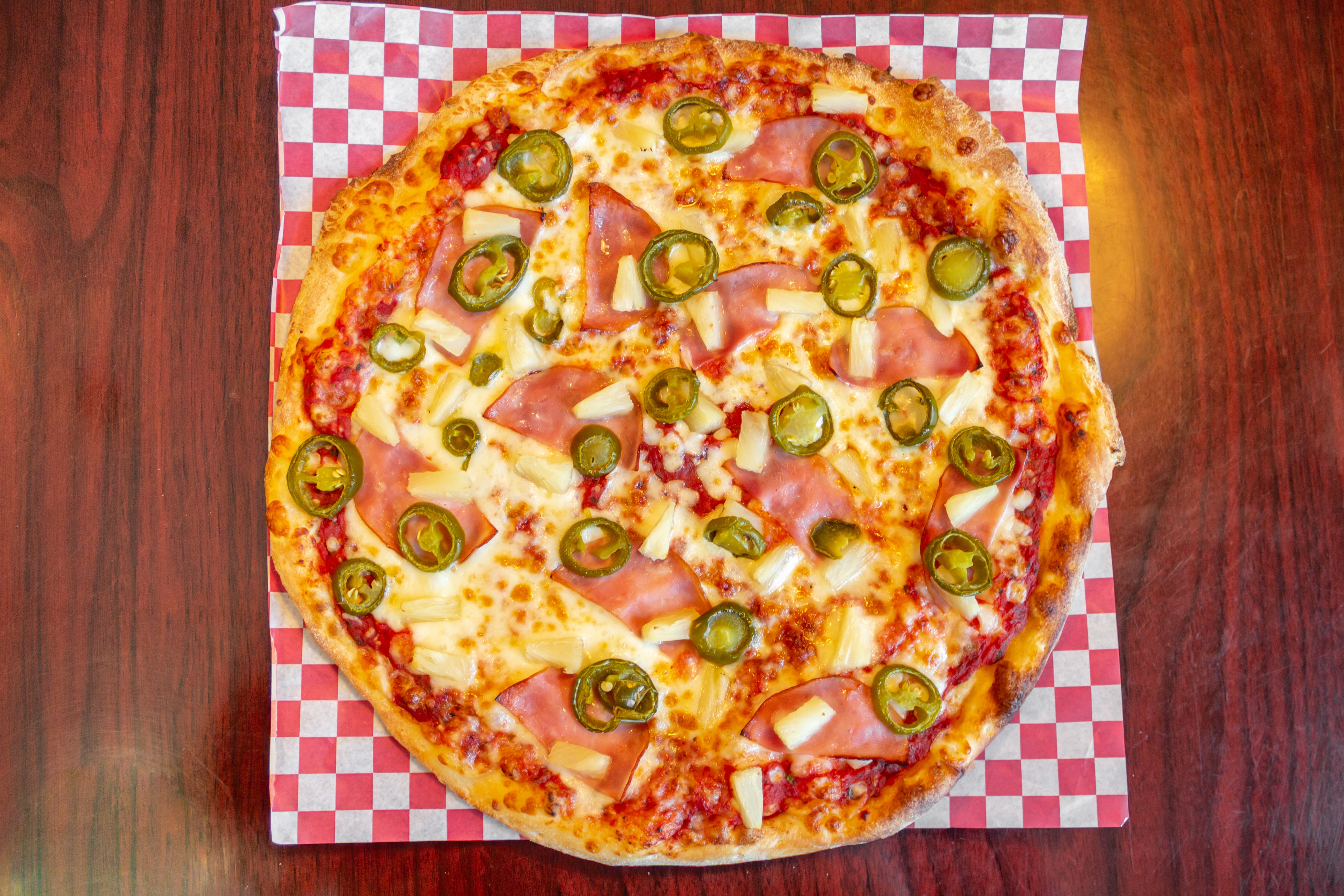 Order Spicy Hawaiian Pizza - 12" Medium food online from Pizza Q store, Colton on bringmethat.com