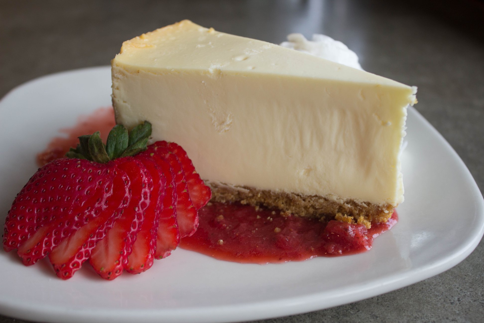 Order New York- Style Cheesecake  food online from Uccello Ristorante store, Rockford on bringmethat.com