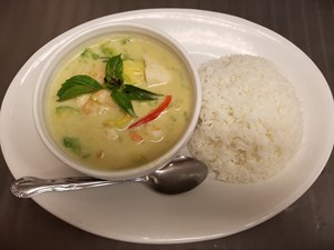 Order Avocado Green Curry food online from Simply Thai store, Fort Collins on bringmethat.com
