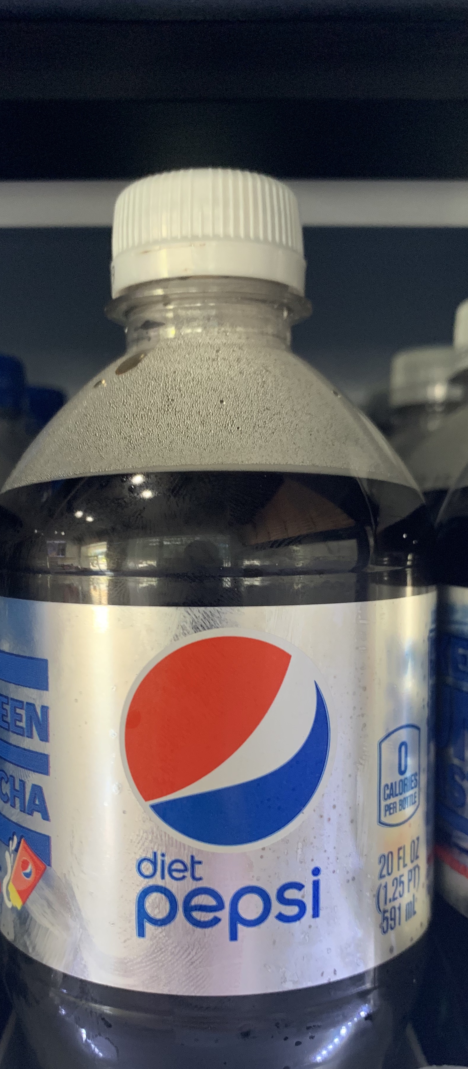Order 20 oz. Diet pepsi food online from Ronzio Pizza & Subs store, Warwick on bringmethat.com