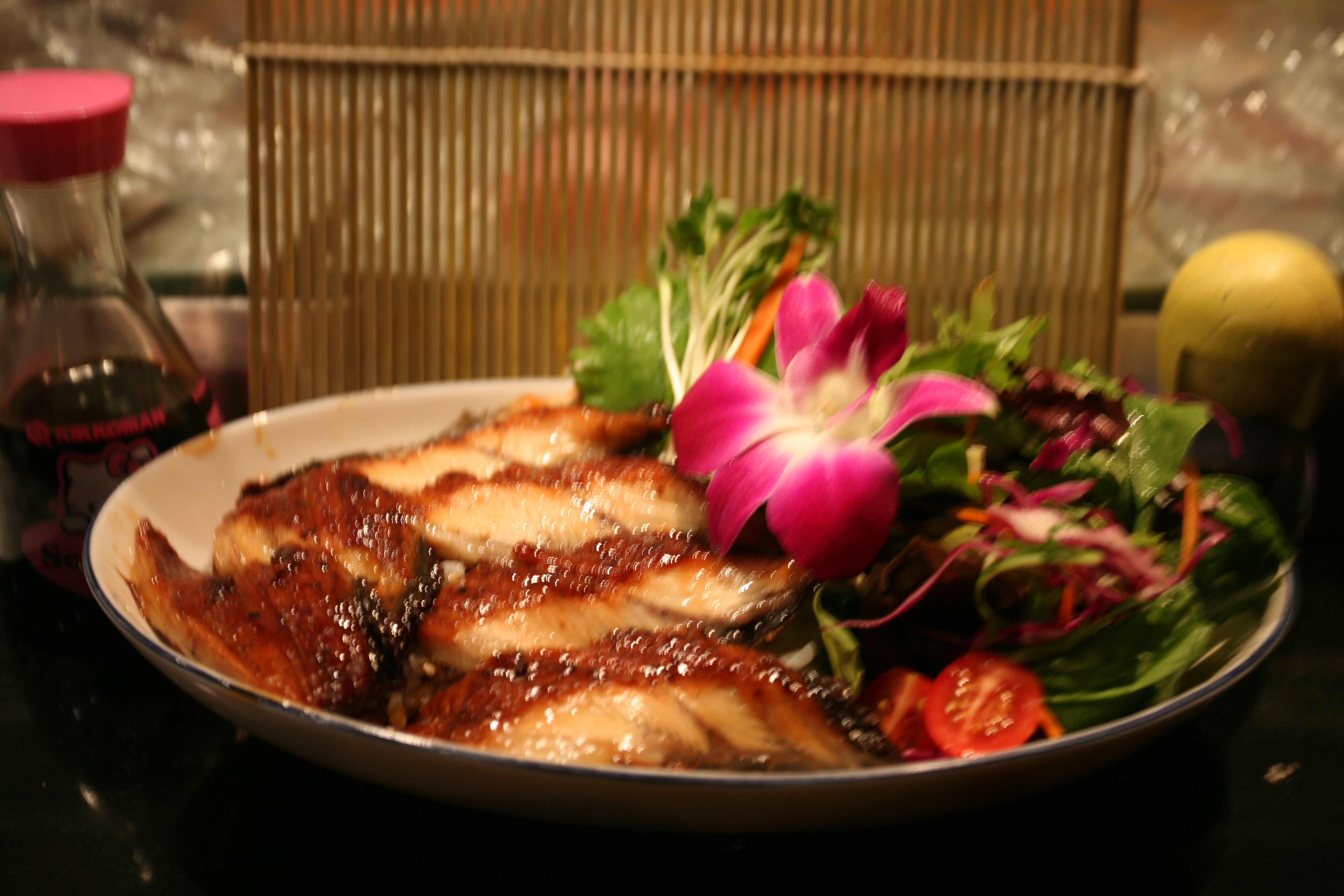 Order Unaju ( Fresh Water Eel) 장어 덮밥 food online from Kiku Sushi store, Los Angeles on bringmethat.com