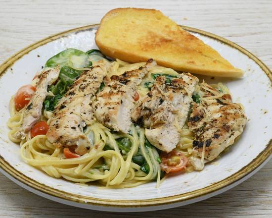 Order Ping Pong Chicken Pasta food online from Bubba Gump Shrimp Co. store, Universal City on bringmethat.com