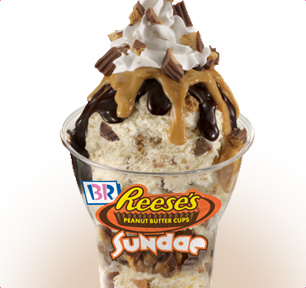 Order Reese's Peanut Butter Cup Layered Sundae food online from Baskin Robbins store, San Jose on bringmethat.com