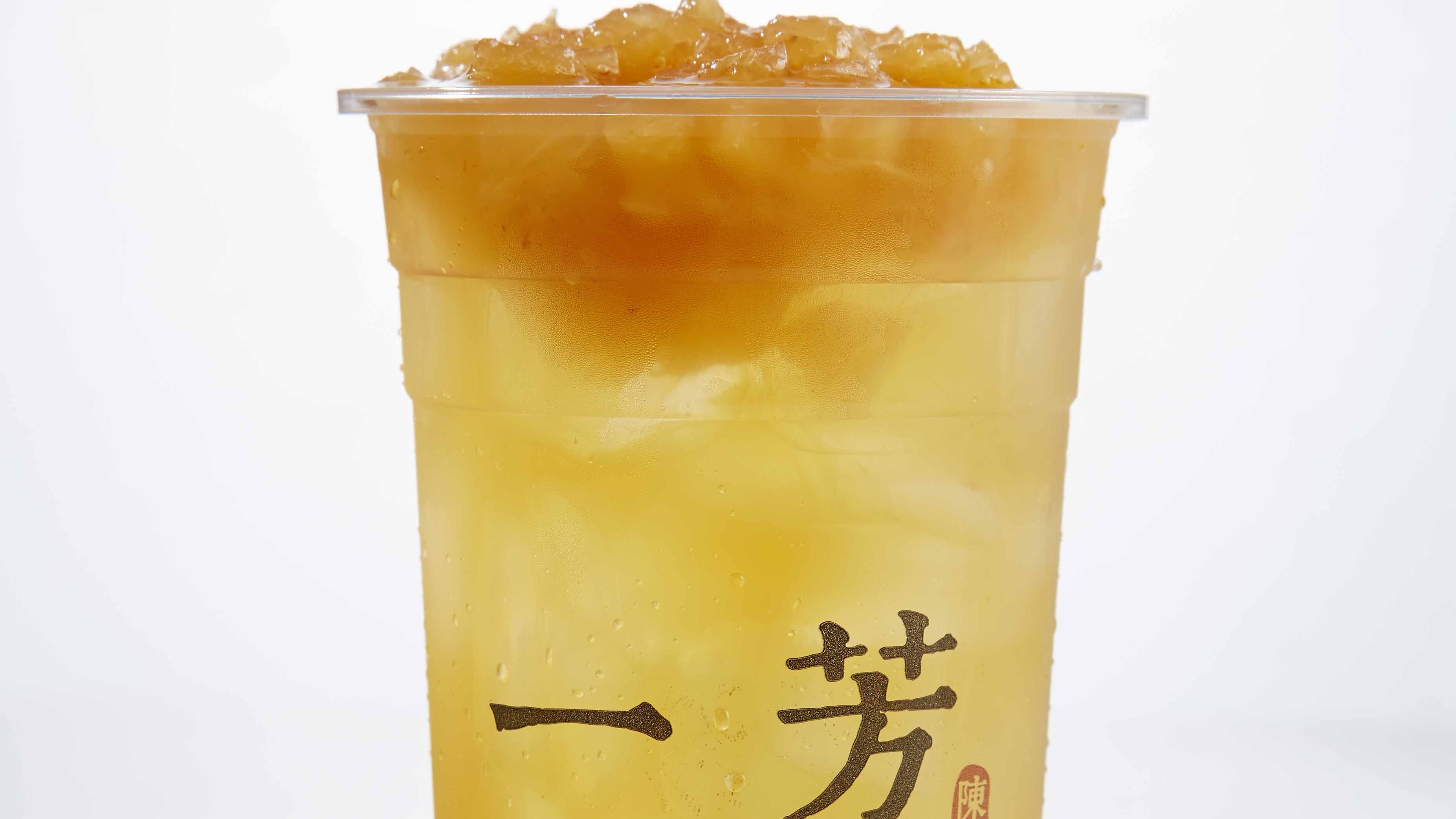 Order Pineapple Green Tea 金鑽鳳梨綠 food online from Yifang Taiwan Fruit Tea store, Berkeley on bringmethat.com