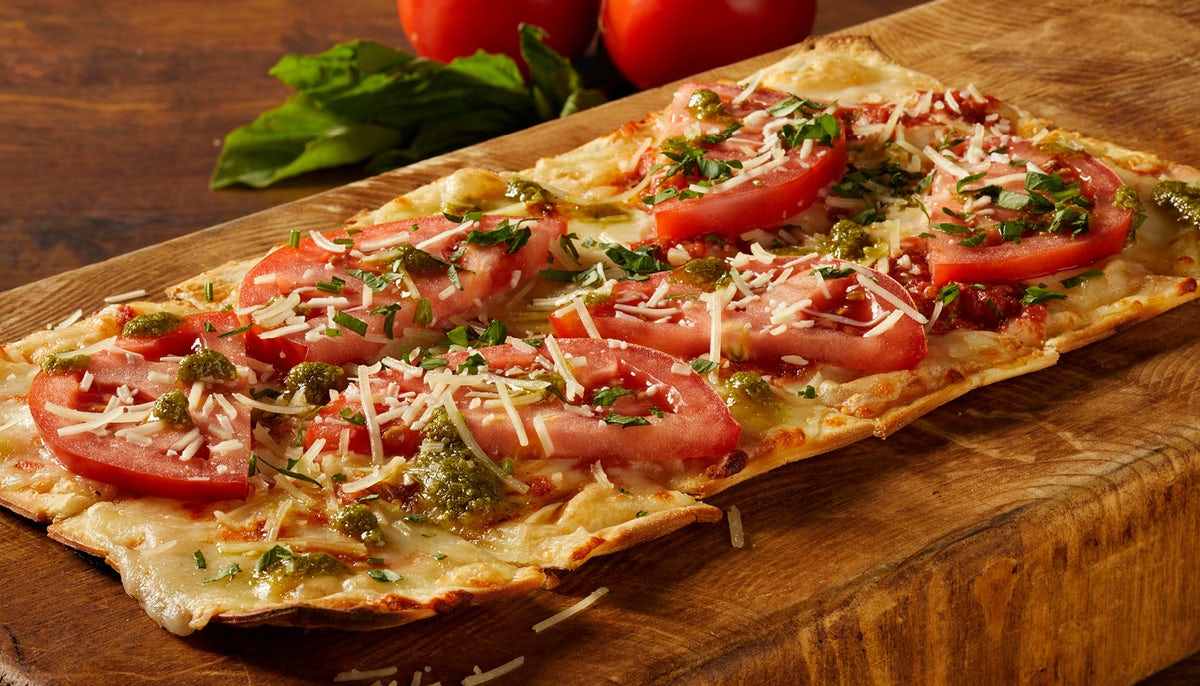 Order MARGHERITA FLATBREAD food online from Miller'S Ale House store, Dawsonville on bringmethat.com