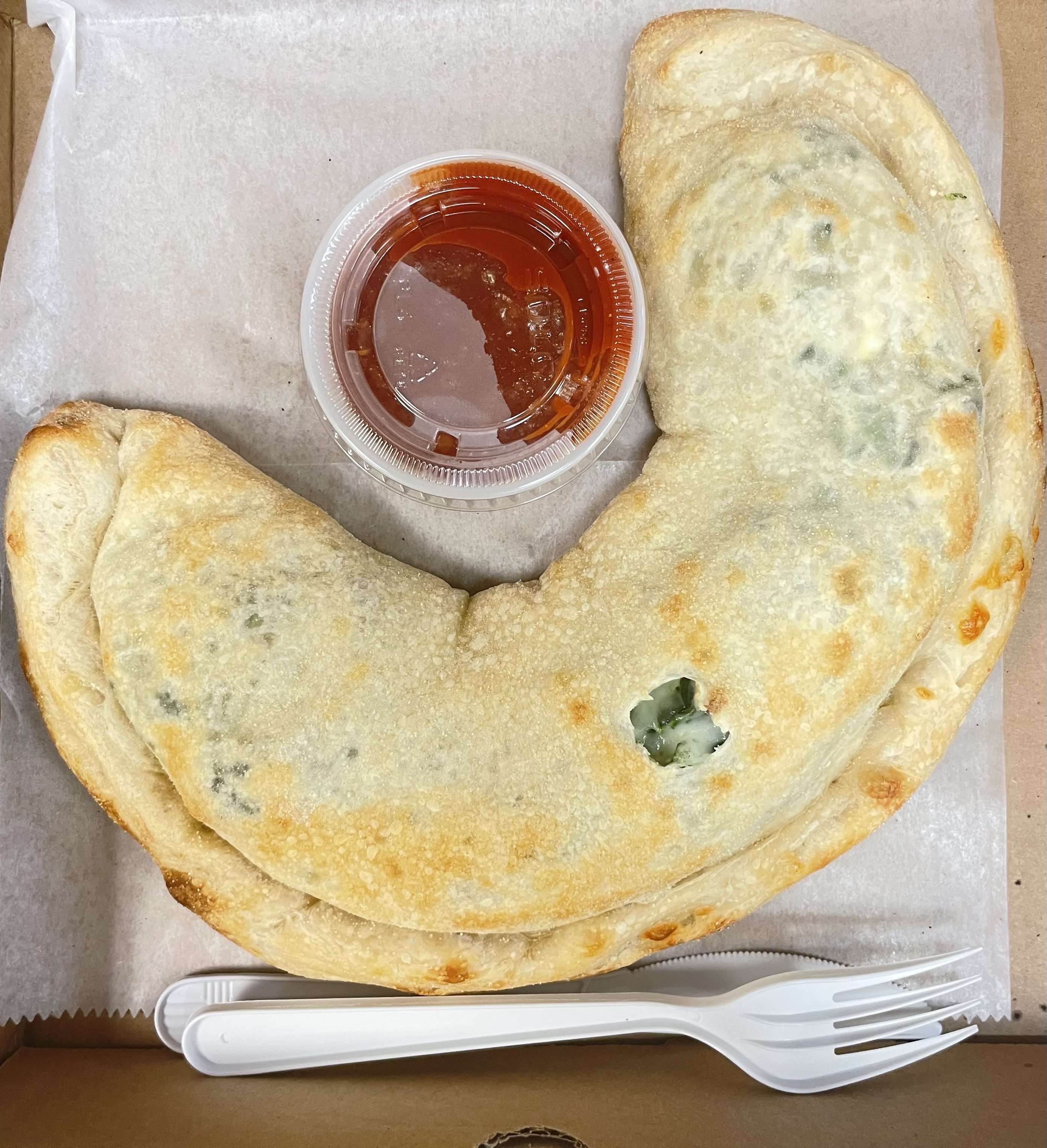 Order Spinach Calzone food online from Dolce carini pizza store, Philadelphia on bringmethat.com