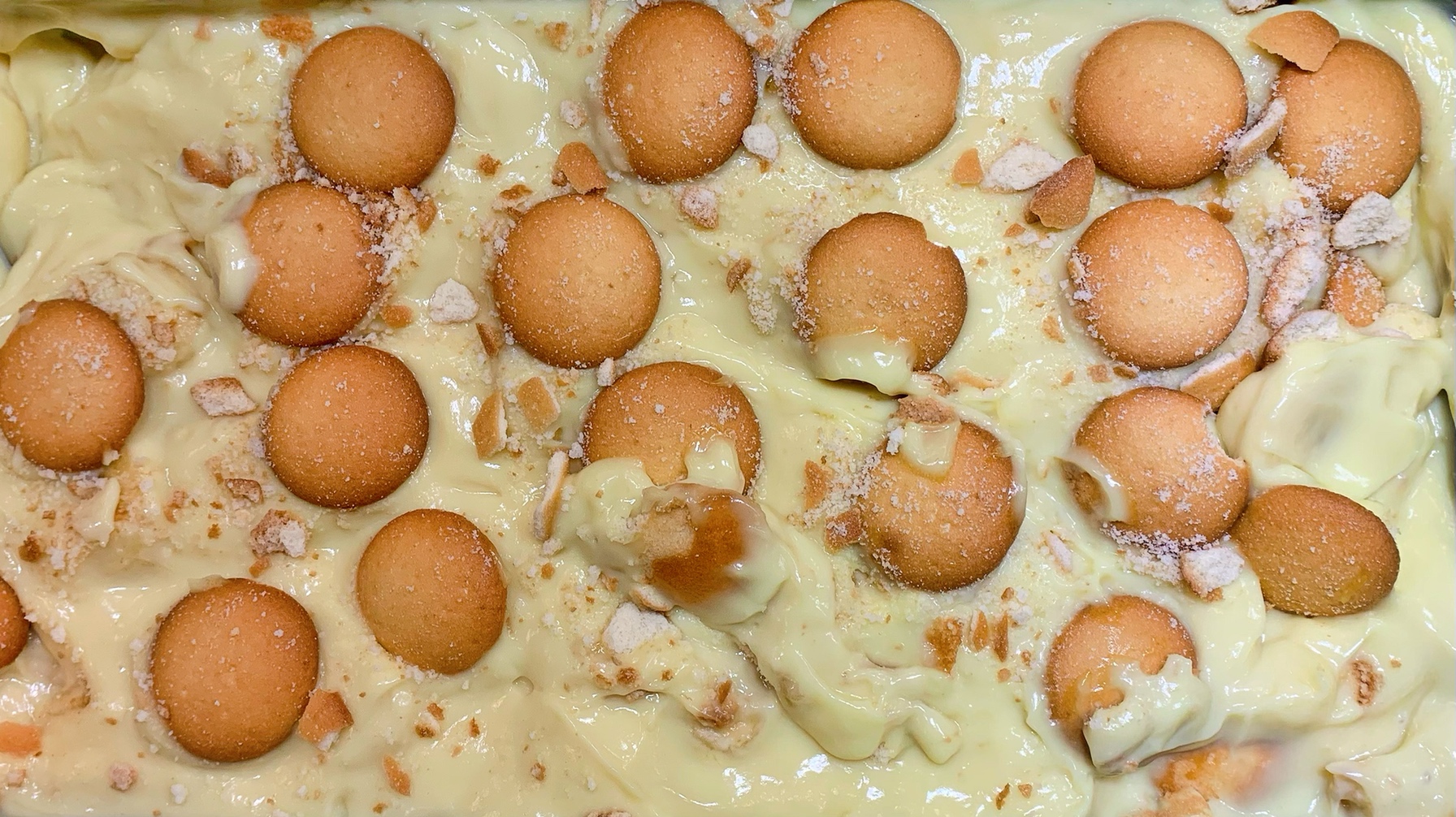 Order D4. Banana Pudding food online from Captain King Seafood City store, Memphis on bringmethat.com