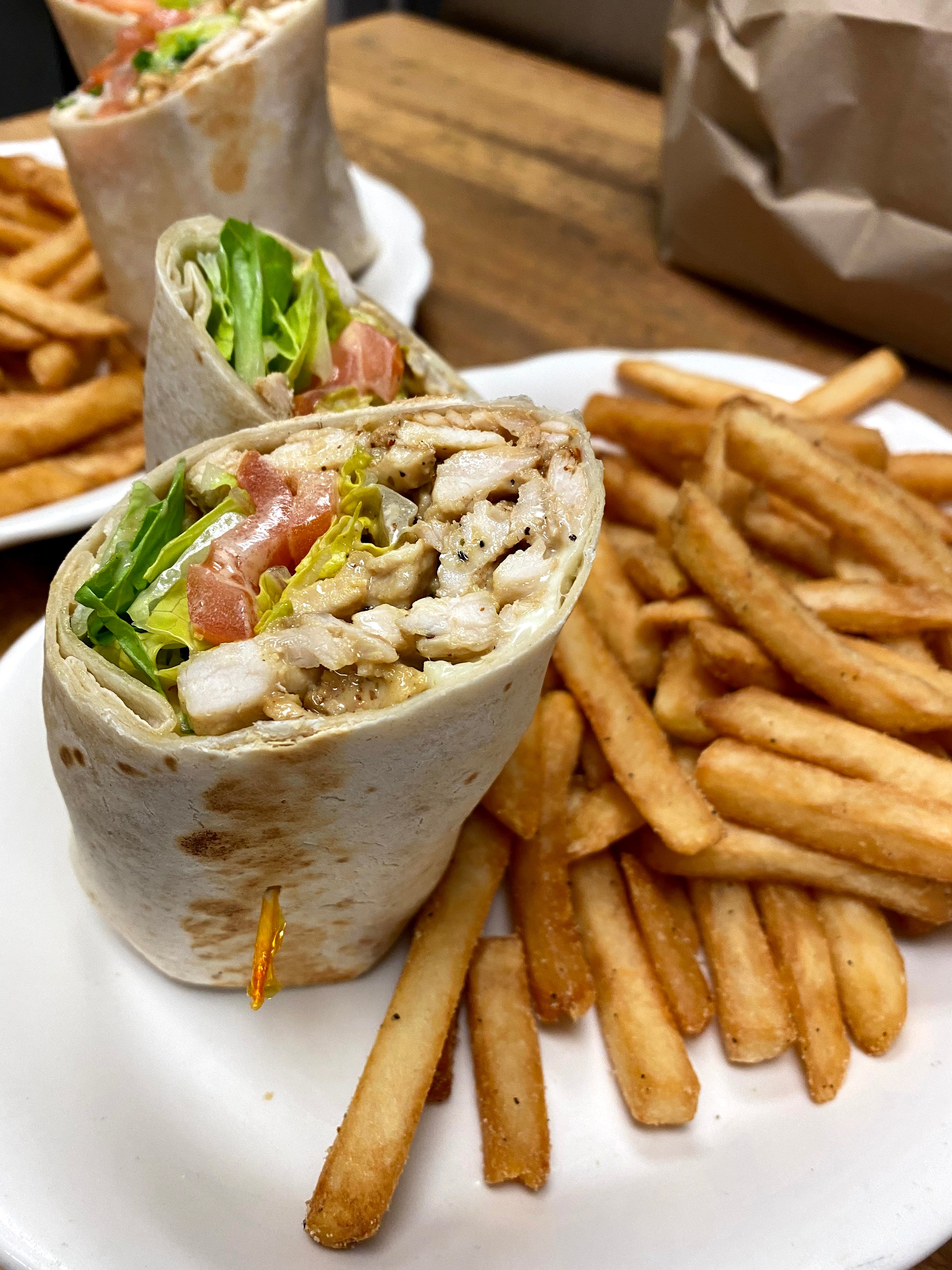 Order Grilled Chicken Wrap - Wraps food online from Fratelli Pizzeria & Cafe store, Bethlehem on bringmethat.com