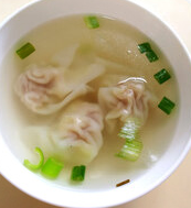 Order 17. Wonton Soup food online from Foo Lam Chinese Restaurant store, Seattle on bringmethat.com