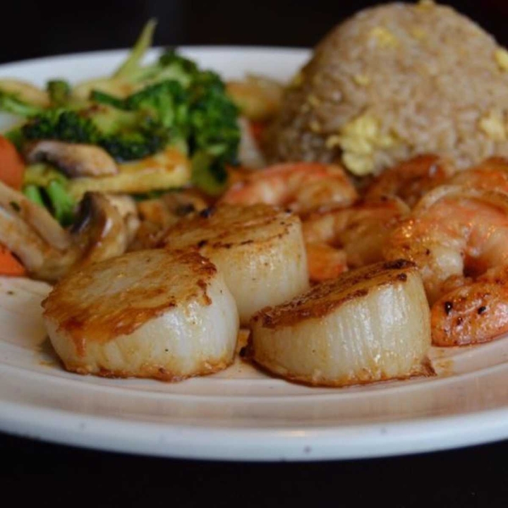 Order Scallop Hibachi food online from Feng Asian Bistro store, Millbury on bringmethat.com