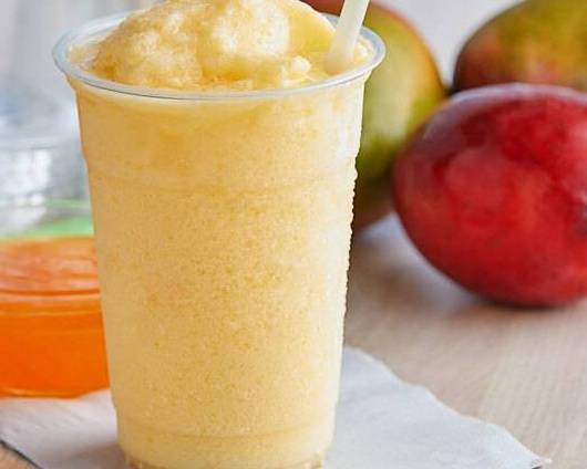 Order Mango Smoothie - 16 oz Cup food online from Lb Cake Stop store, Baldwin Park on bringmethat.com
