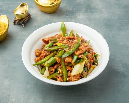 Order Sauteed Pork w/Chili food online from Hunan Rice Noodle store, Las Vegas on bringmethat.com